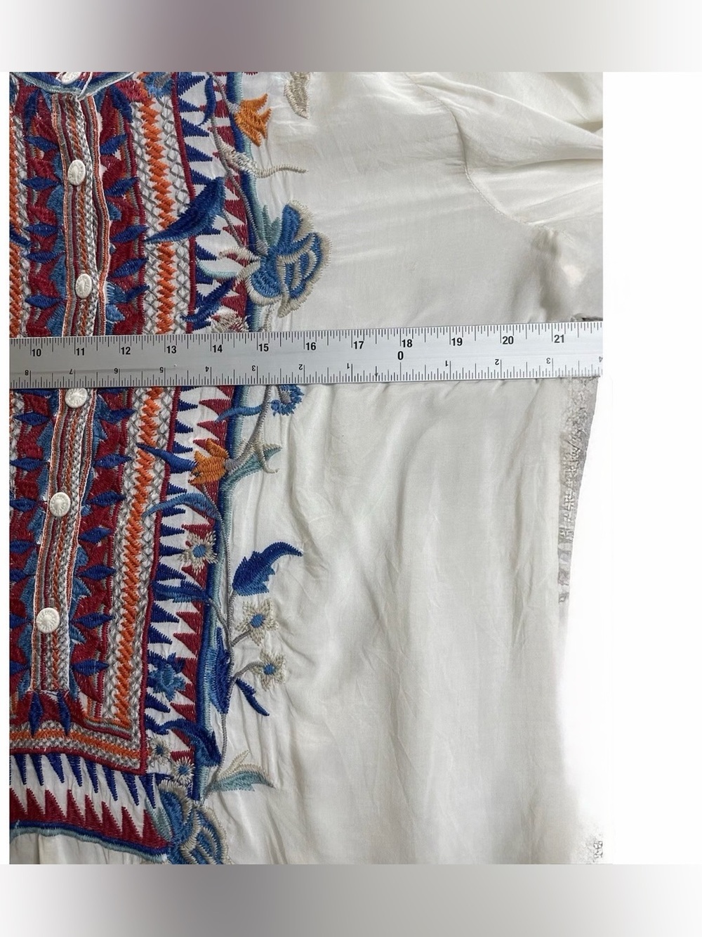 Johnny Was White Tunic with Blue & Burgundy Embroidery. Size Large. - Picture 4 of 8